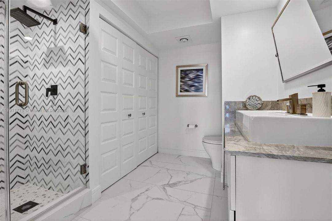 For Sale: $765,000 (2 beds, 2 baths, 1560 Square Feet)