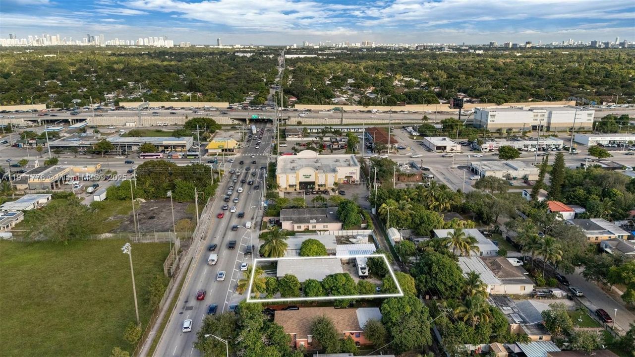 На продажу: $749,000 (0 спален, 0 ванн, 1832 Квадратных фут)