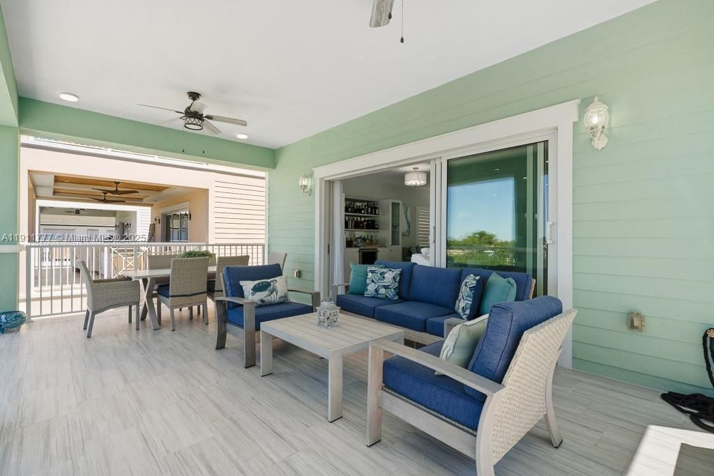 出租: $14,000 (5 贝兹, 4 浴室, 6252 平方英尺)