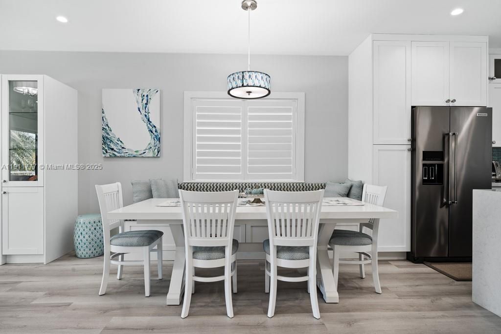 出租: $14,000 (5 贝兹, 4 浴室, 6252 平方英尺)