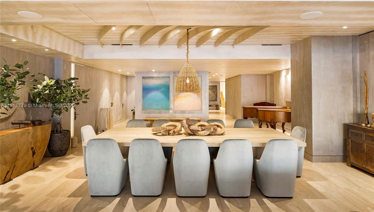 For Sale: $31,500,000 (4 beds, 4 baths, 5321 Square Feet)