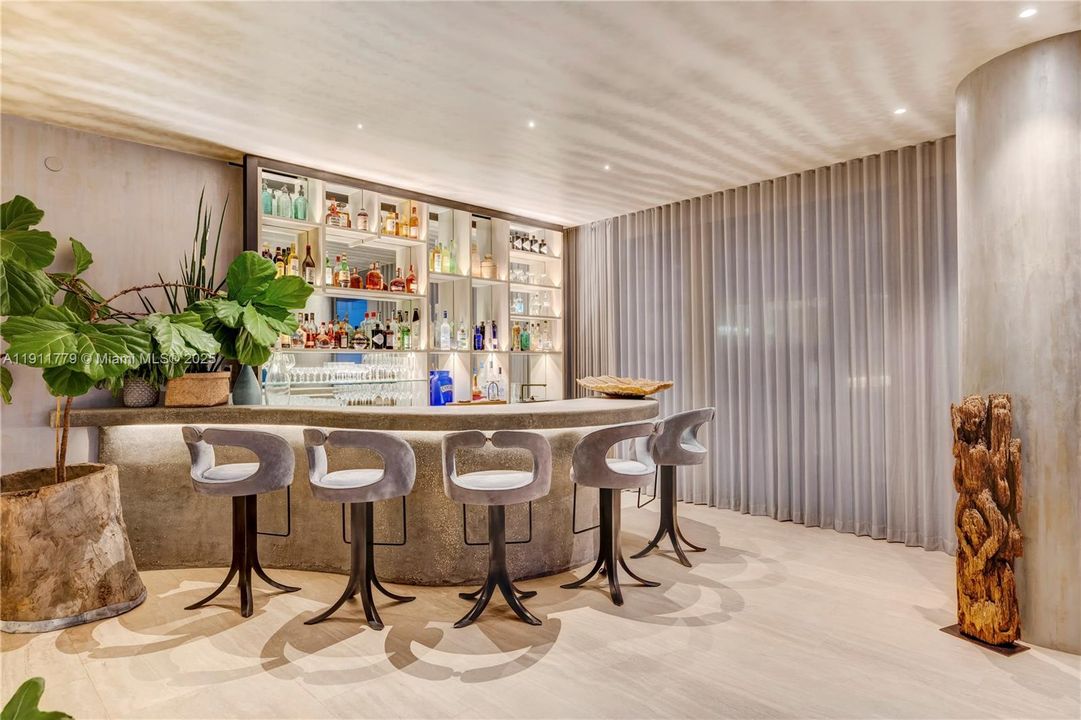 For Sale: $31,500,000 (4 beds, 4 baths, 5321 Square Feet)