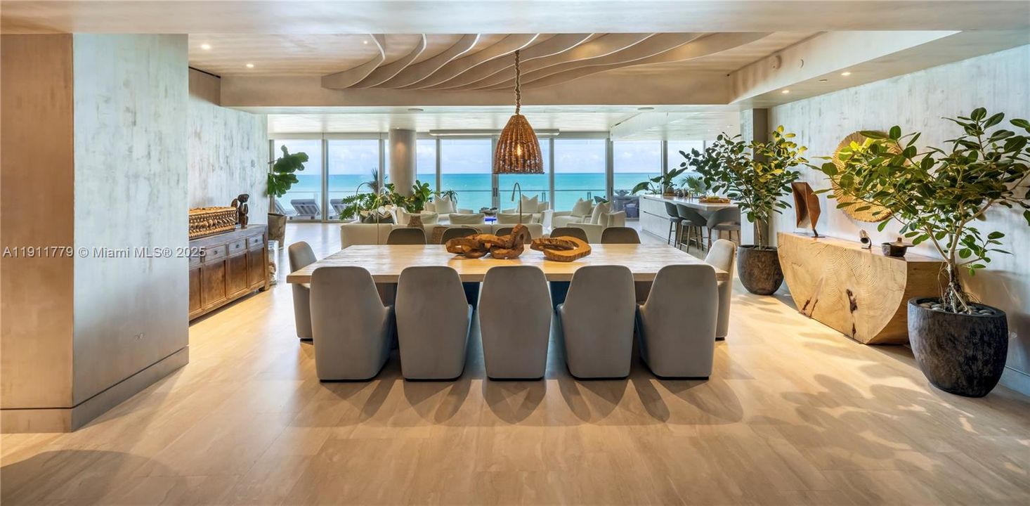 For Sale: $31,500,000 (4 beds, 4 baths, 5321 Square Feet)