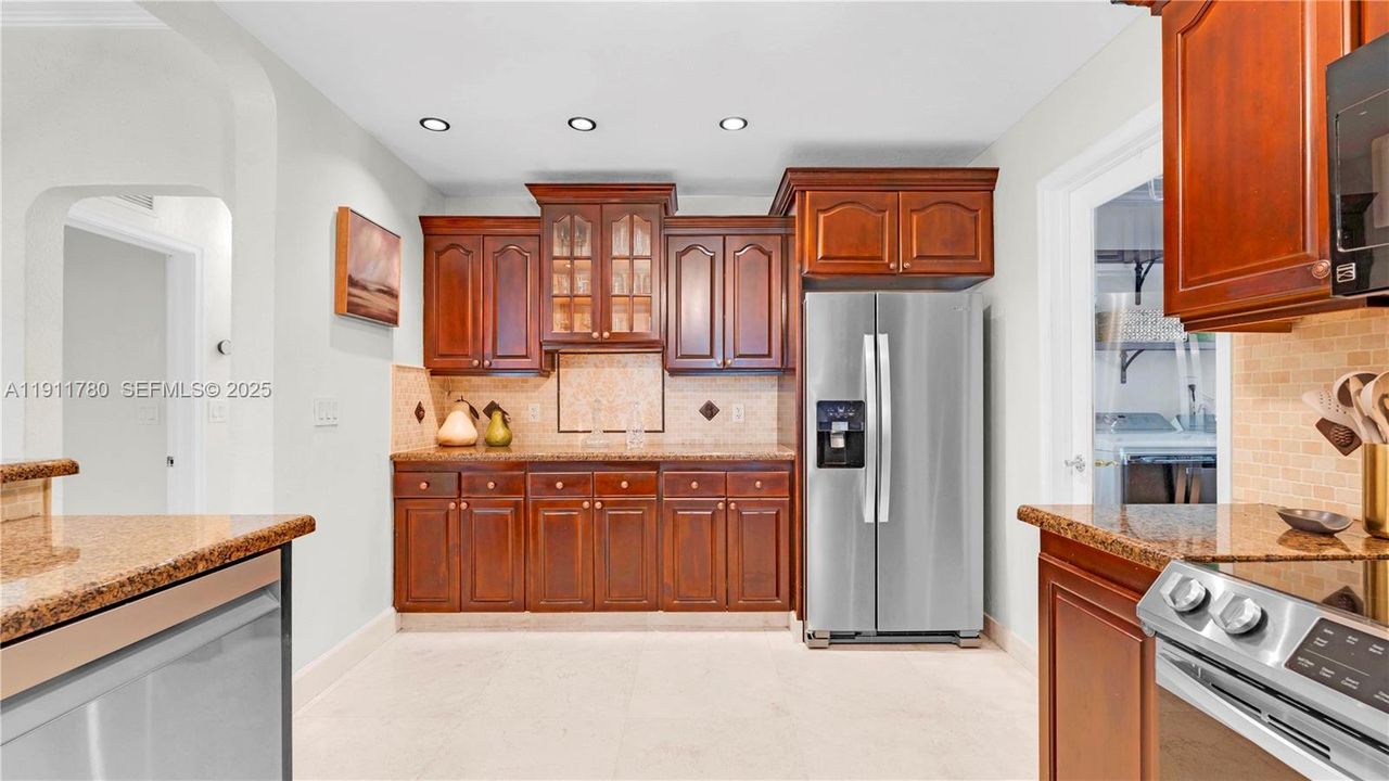 En Renta: $8,500 (4 camas, 4 baños, 2525 Pies cuadrados)