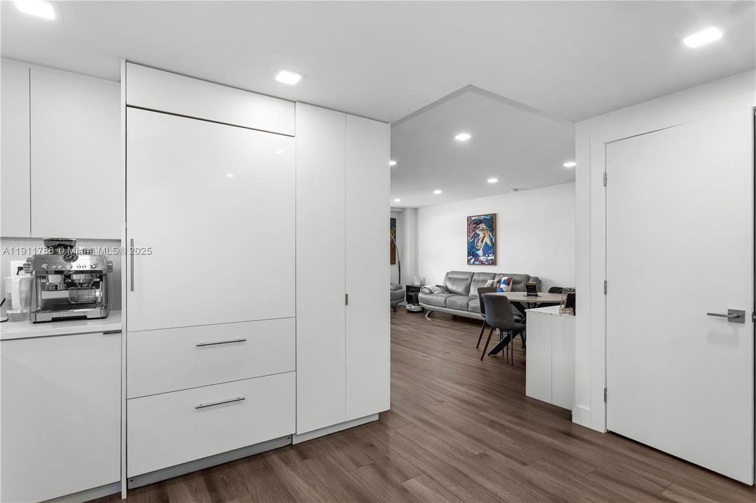 На продажу: $550,000 (2 спален, 2 ванн, 1099 Квадратных фут)