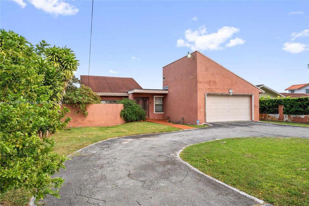 На продажу: $825,000 (4 спален, 2 ванн, 2967 Квадратных фут)