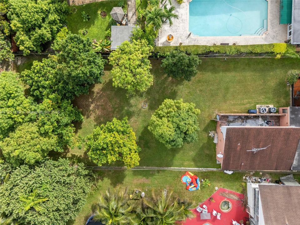 На продажу: $825,000 (4 спален, 2 ванн, 2967 Квадратных фут)