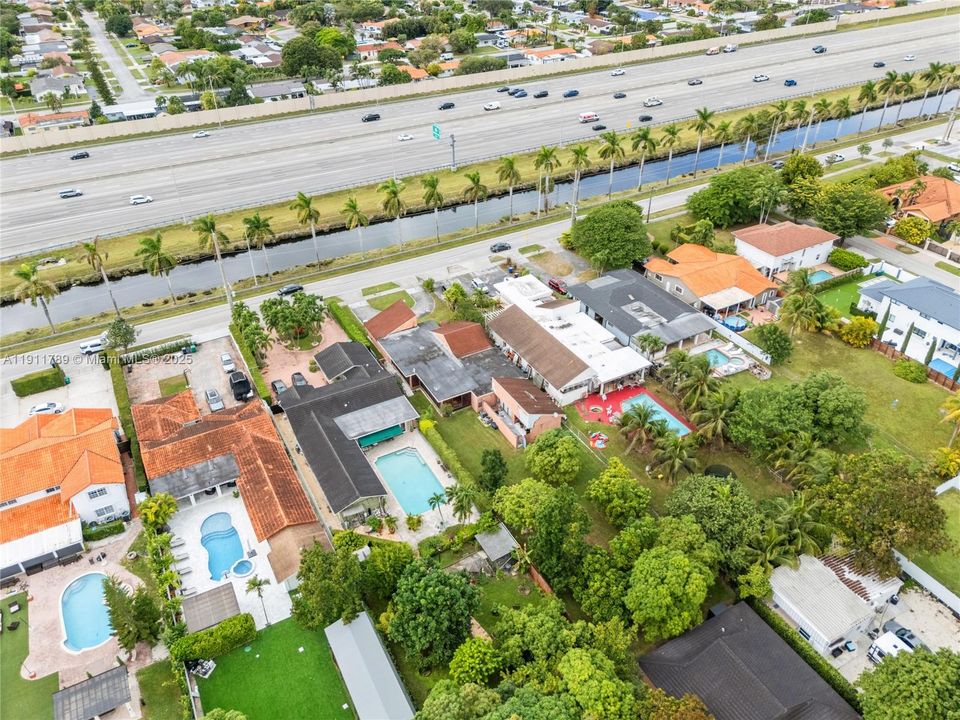 На продажу: $825,000 (4 спален, 2 ванн, 2967 Квадратных фут)