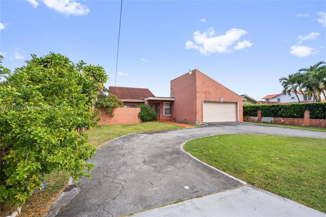 На продажу: $825,000 (4 спален, 2 ванн, 2967 Квадратных фут)