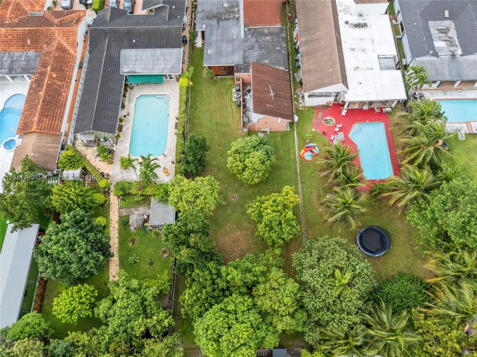 На продажу: $825,000 (4 спален, 2 ванн, 2967 Квадратных фут)