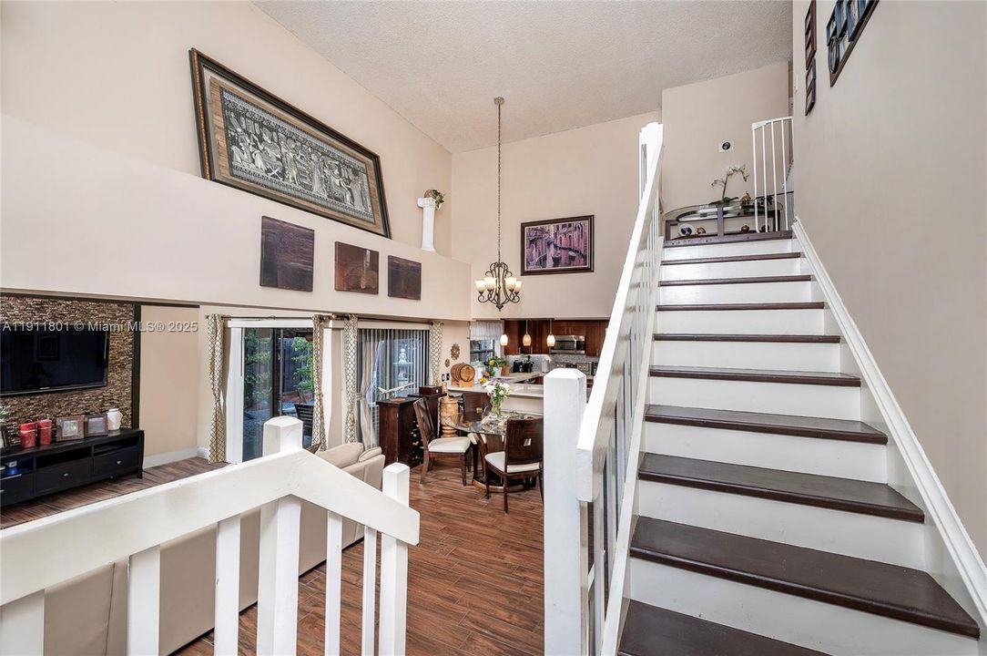 Active With Contract: $450,000 (3 beds, 2 baths, 1340 Square Feet)