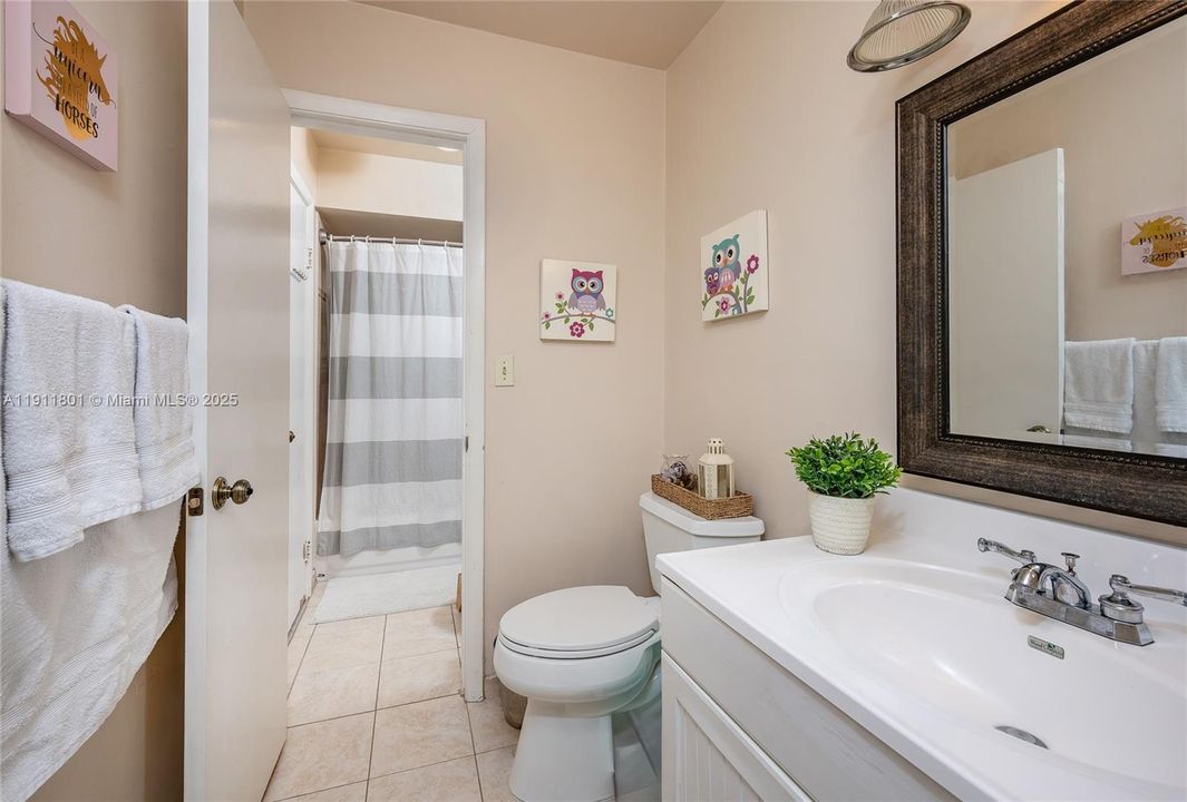 Active With Contract: $450,000 (3 beds, 2 baths, 1340 Square Feet)