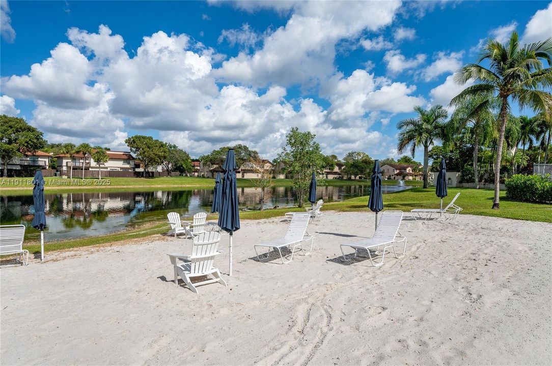 Active With Contract: $450,000 (3 beds, 2 baths, 1340 Square Feet)