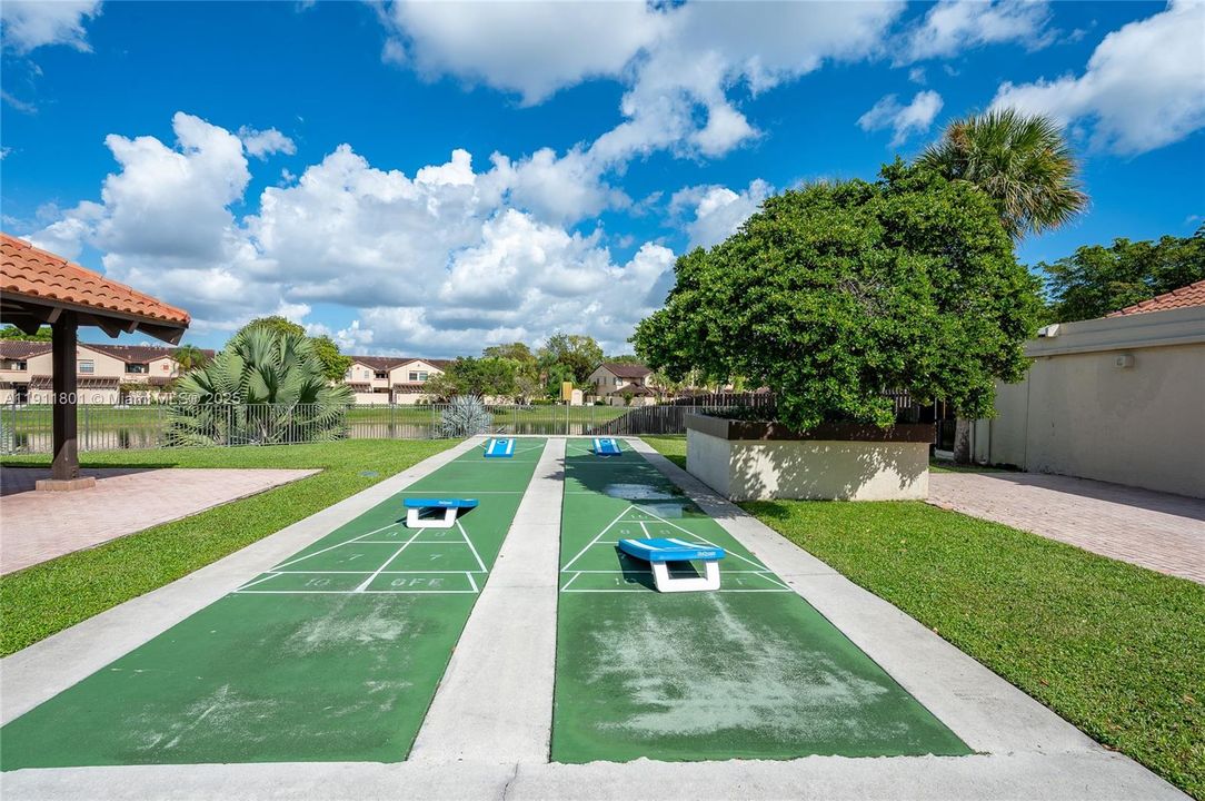 Active With Contract: $450,000 (3 beds, 2 baths, 1340 Square Feet)