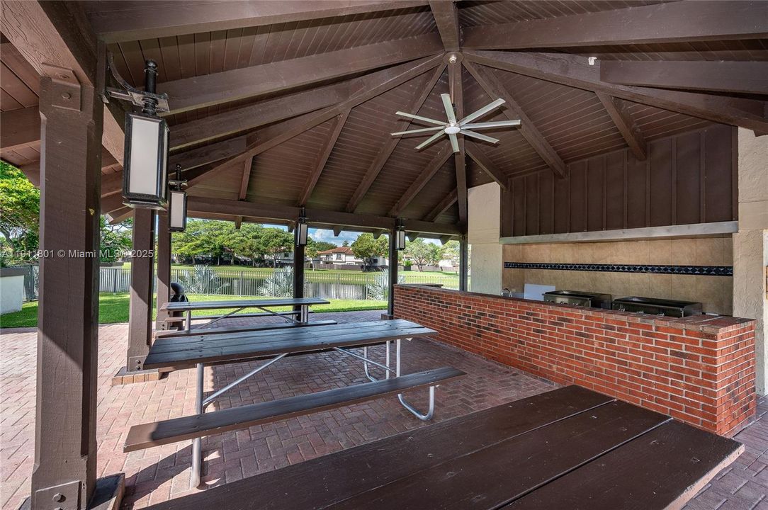 Active With Contract: $450,000 (3 beds, 2 baths, 1340 Square Feet)