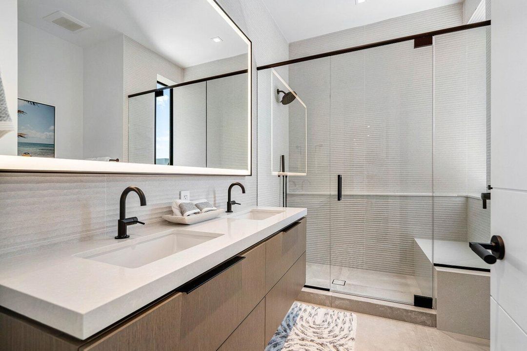 Guest Room Bath