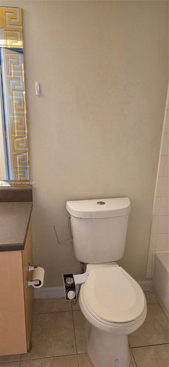 Active With Contract: $2,100 (1 beds, 1 baths, 0 Square Feet)