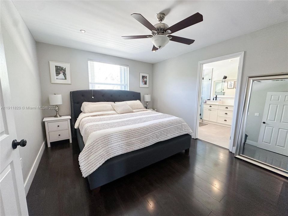 Active With Contract: $3,650 (3 beds, 2 baths, 1529 Square Feet)