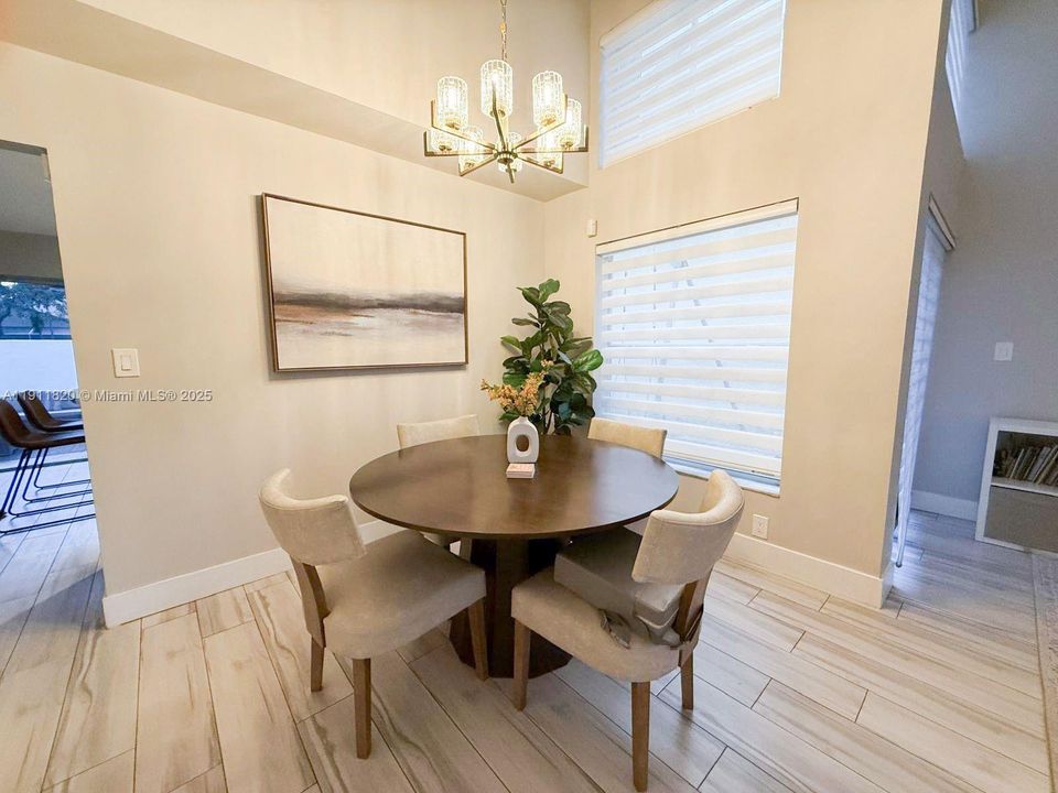 Active With Contract: $3,650 (3 beds, 2 baths, 1529 Square Feet)