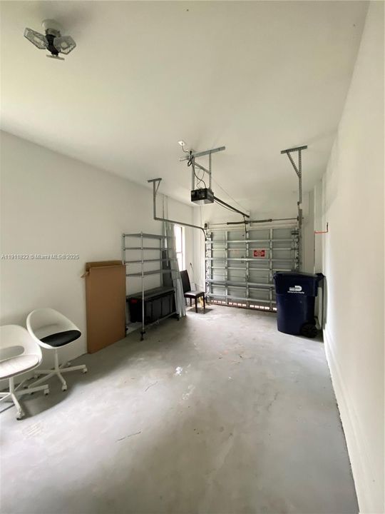 Recently Rented: $3,500 (3 beds, 2 baths, 1854 Square Feet)