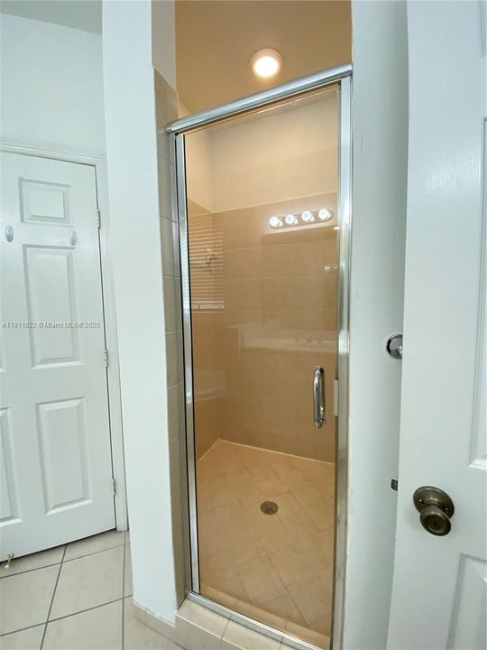 Recently Rented: $3,500 (3 beds, 2 baths, 1854 Square Feet)