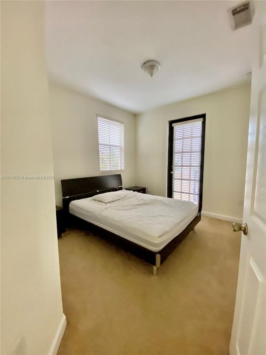 Recently Rented: $3,500 (3 beds, 2 baths, 1854 Square Feet)