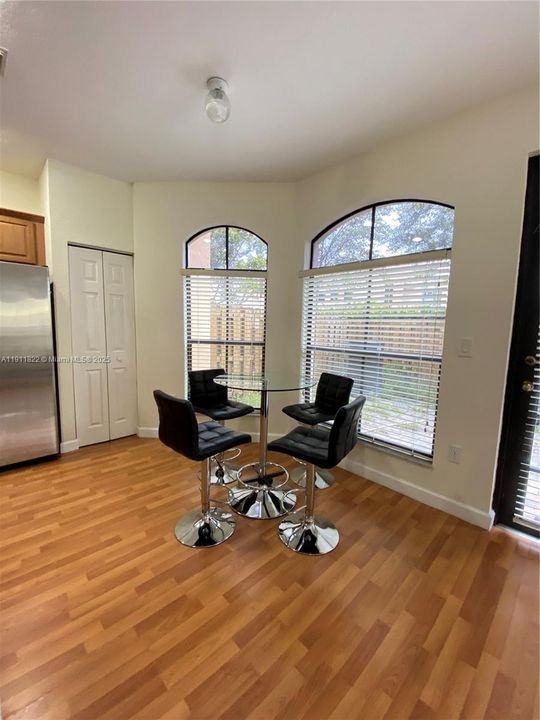 Recently Rented: $3,500 (3 beds, 2 baths, 1854 Square Feet)