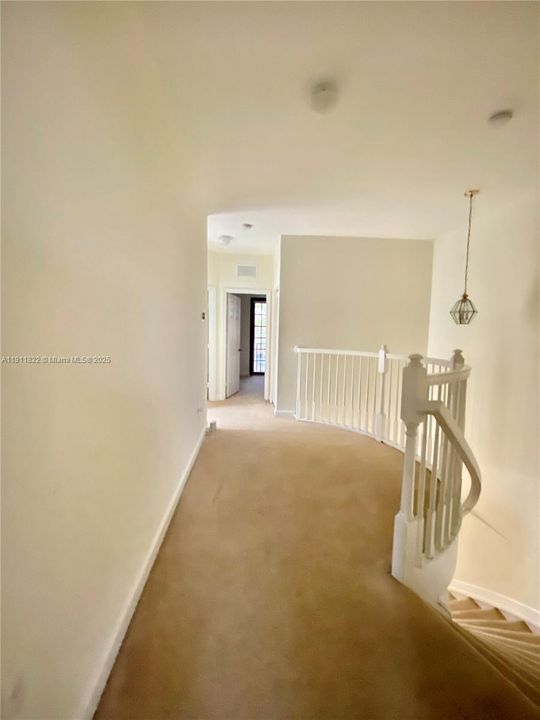 Recently Rented: $3,500 (3 beds, 2 baths, 1854 Square Feet)