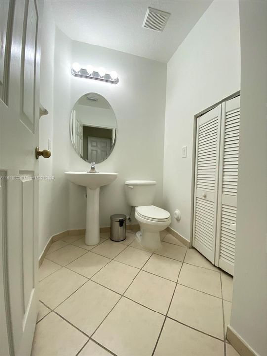 Recently Rented: $3,500 (3 beds, 2 baths, 1854 Square Feet)