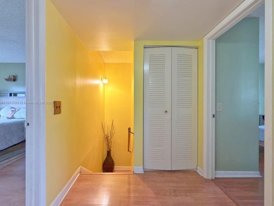 En Venta: $347,999 (3 camas, 2 baños, 1680 Pies cuadrados)