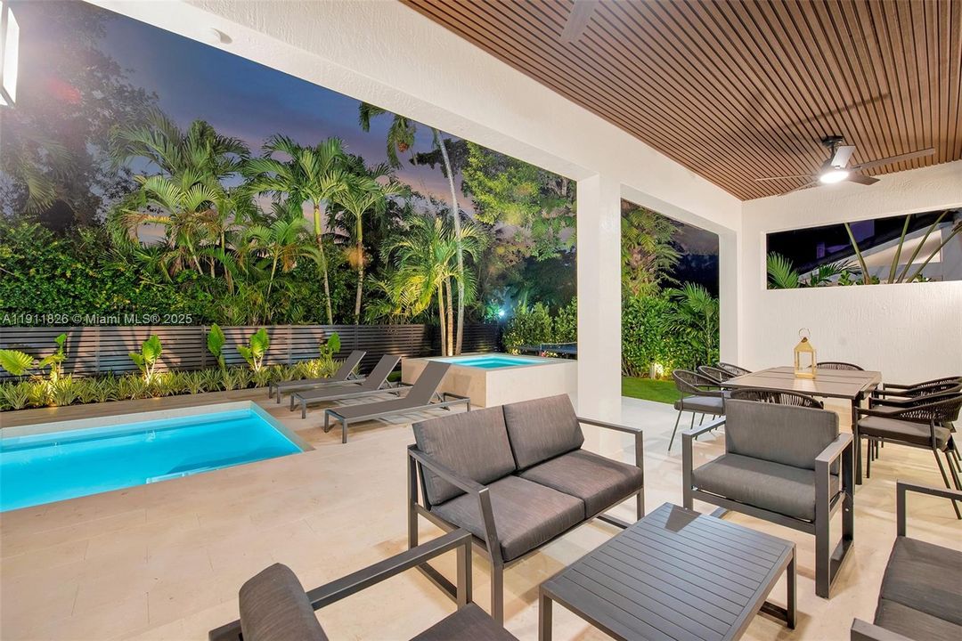 For Sale: $2,699,000 (5 beds, 4 baths, 3128 Square Feet)