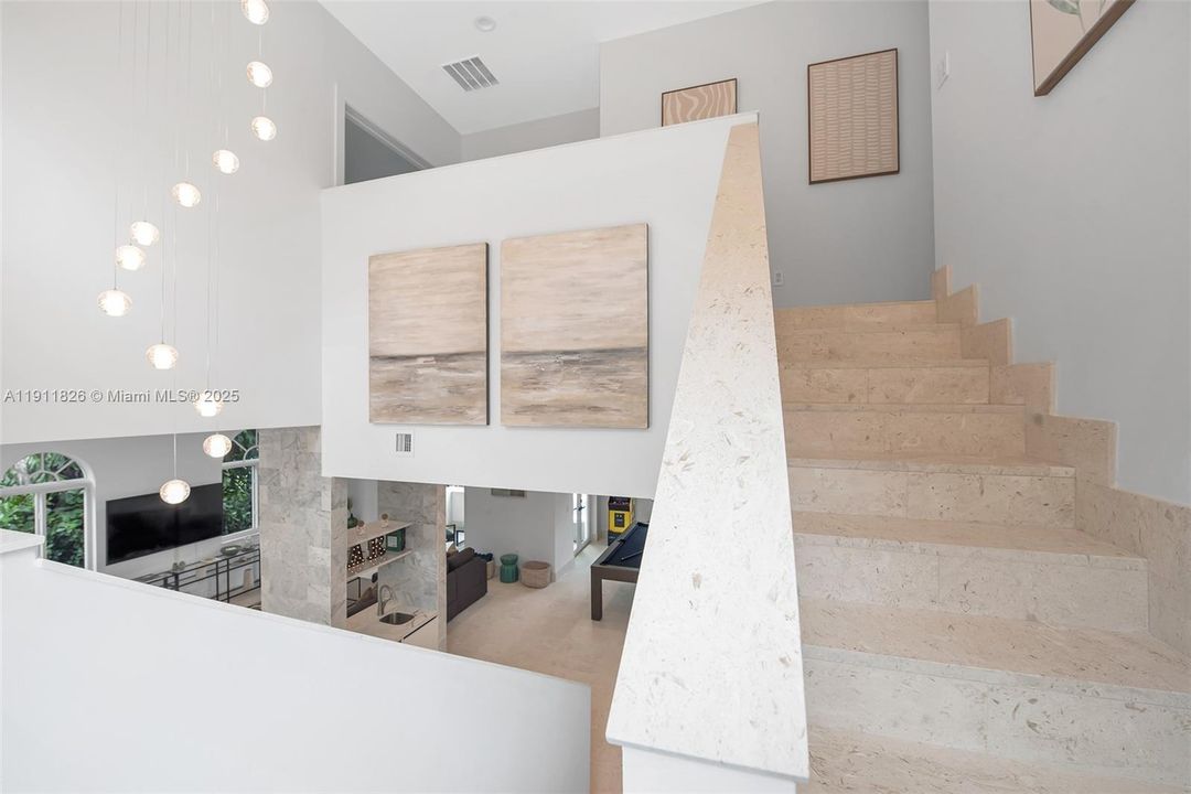 For Sale: $2,699,000 (5 beds, 4 baths, 3128 Square Feet)