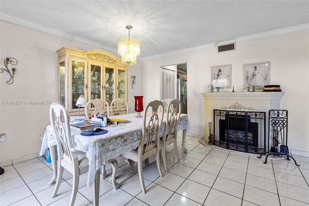 Active With Contract: $549,900 (3 beds, 2 baths, 1796 Square Feet)