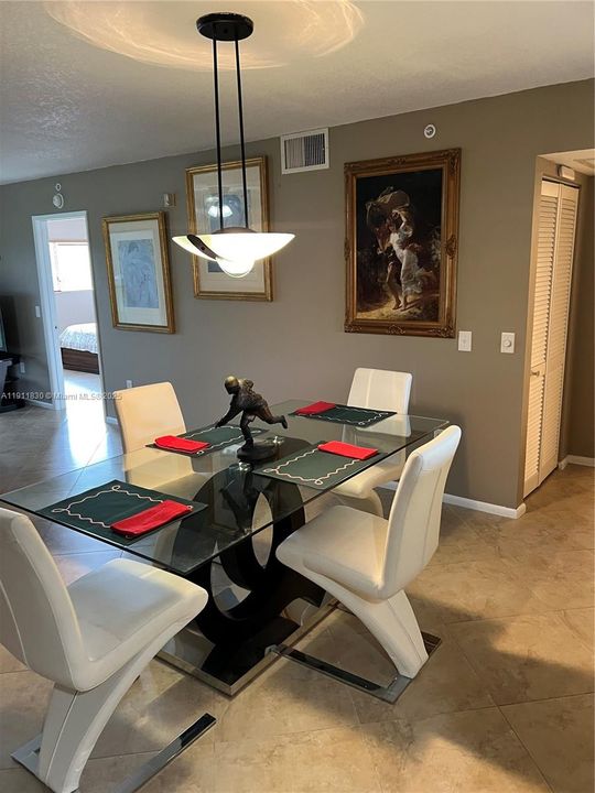 En Venta: $210,000 (1 camas, 1 baños, 1033 Pies cuadrados)