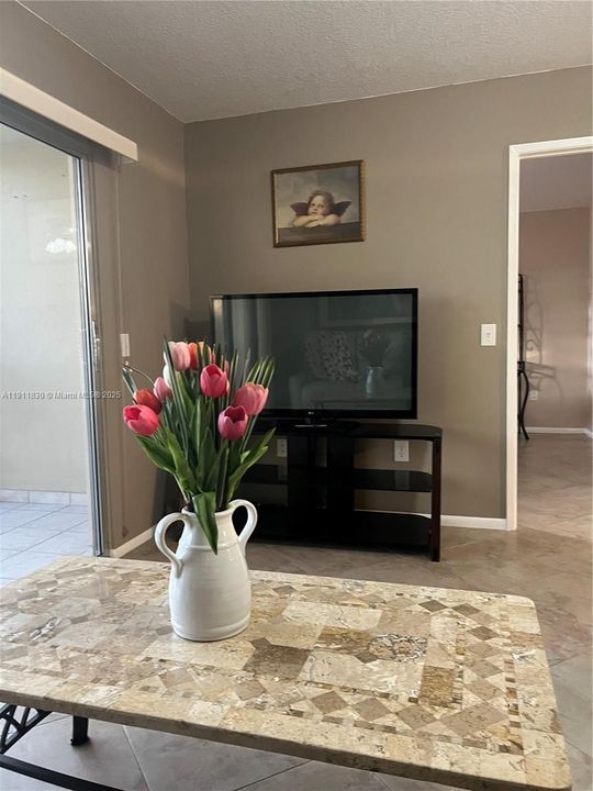 En Venta: $210,000 (1 camas, 1 baños, 1033 Pies cuadrados)