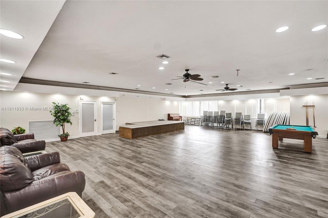 На продажу: $225,000 (3 спален, 2 ванн, 1480 Квадратных фут)