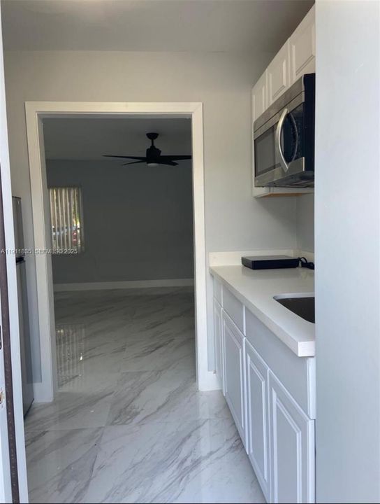 For Sale: $835,000 (5 beds, 4 baths, 2262 Square Feet)