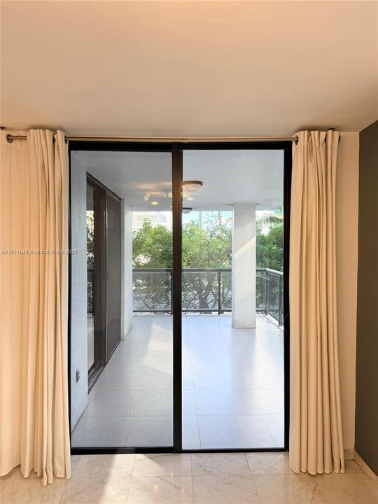 For Sale: $799,000 (3 beds, 2 baths, 1710 Square Feet)