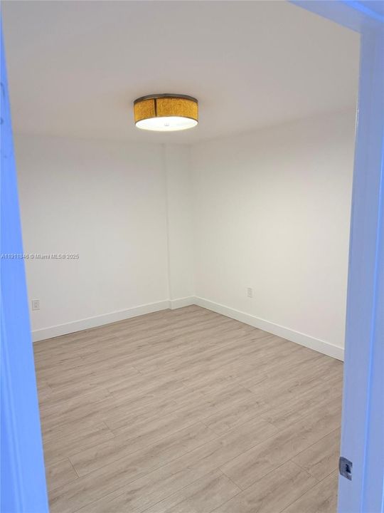 For Sale: $799,000 (3 beds, 2 baths, 1710 Square Feet)