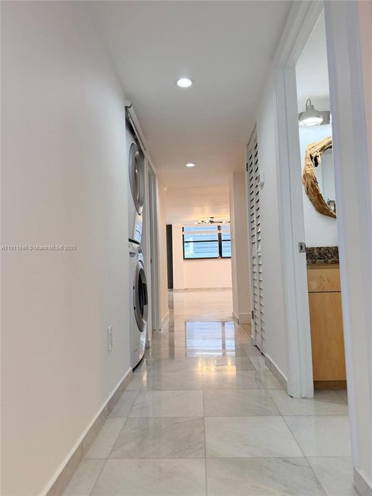 For Sale: $799,000 (3 beds, 2 baths, 1710 Square Feet)