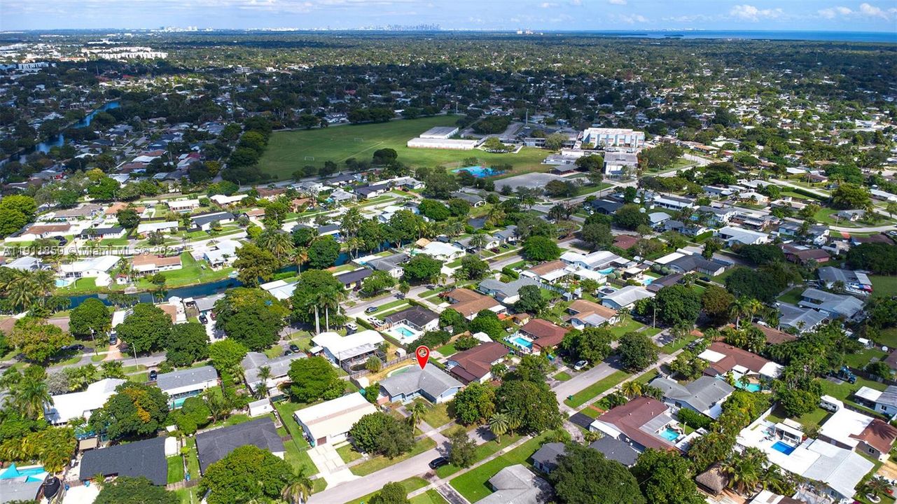 Active With Contract: $675,000 (5 beds, 3 baths, 2116 Square Feet)