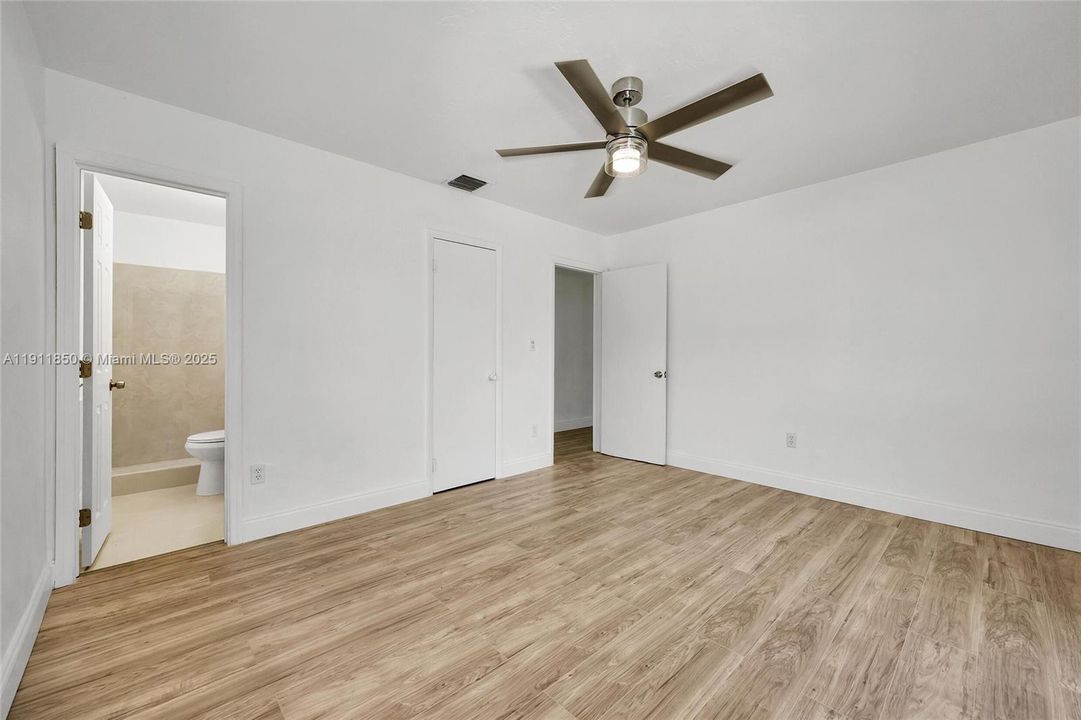 Active With Contract: $675,000 (5 beds, 3 baths, 2116 Square Feet)