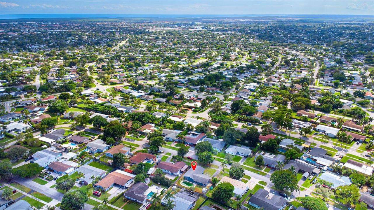 Active With Contract: $675,000 (5 beds, 3 baths, 2116 Square Feet)