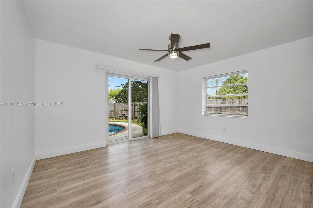 Active With Contract: $675,000 (5 beds, 3 baths, 2116 Square Feet)