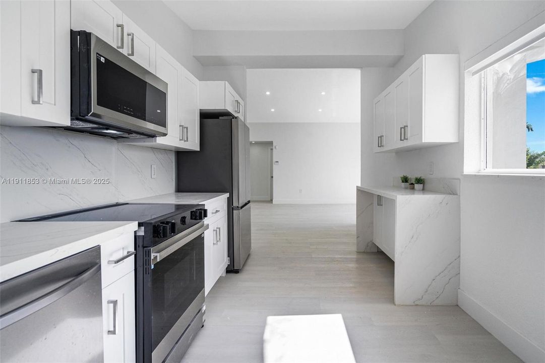 待售: $670,000 (3 贝兹, 2 浴室, 1576 平方英尺)