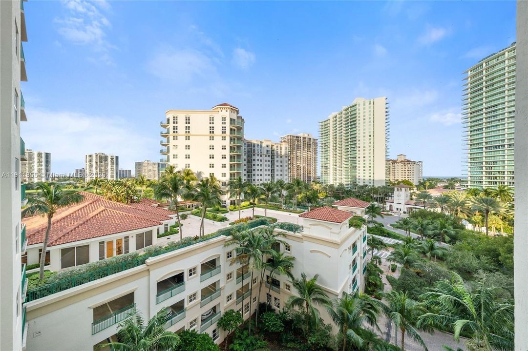 For Sale: $545,000 (2 beds, 2 baths, 1320 Square Feet)