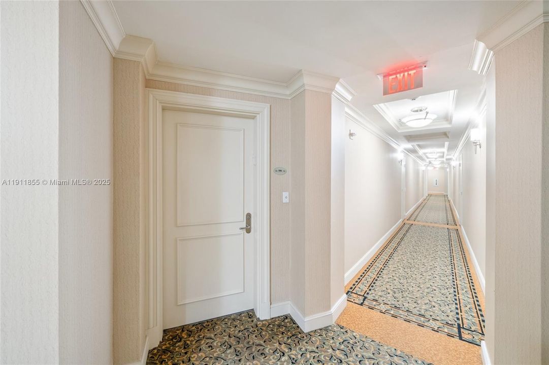 For Sale: $545,000 (2 beds, 2 baths, 1320 Square Feet)