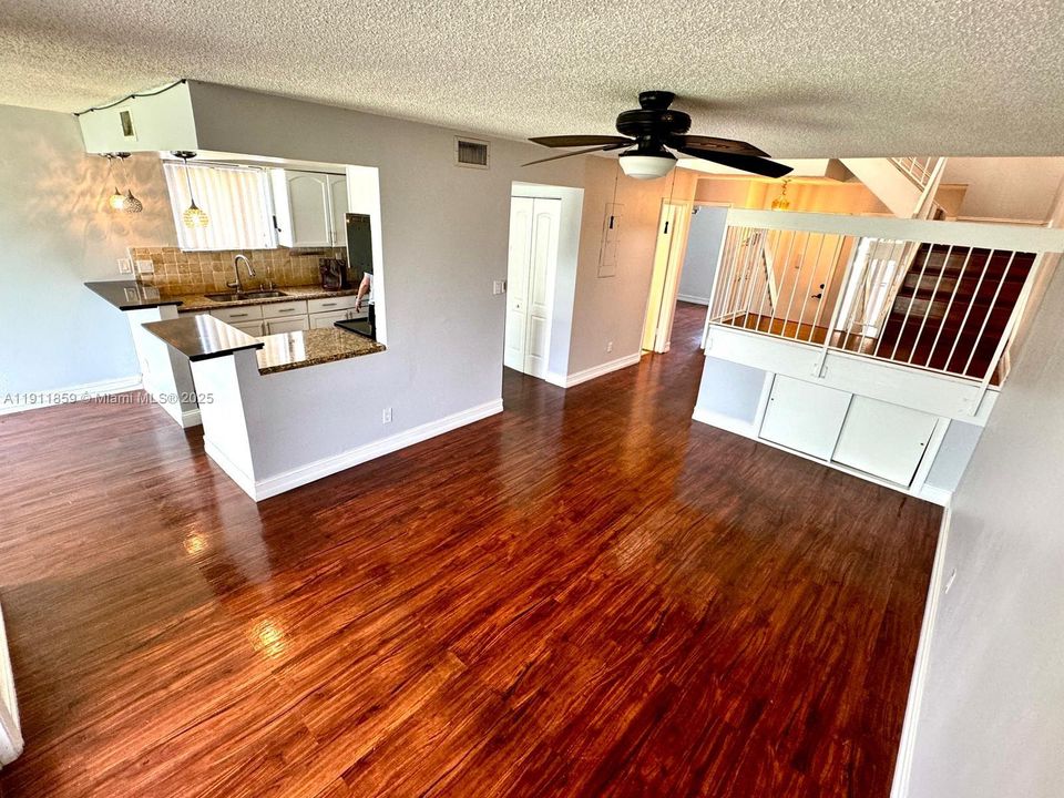 For Rent: $3,600 (4 beds, 3 baths, 1690 Square Feet)