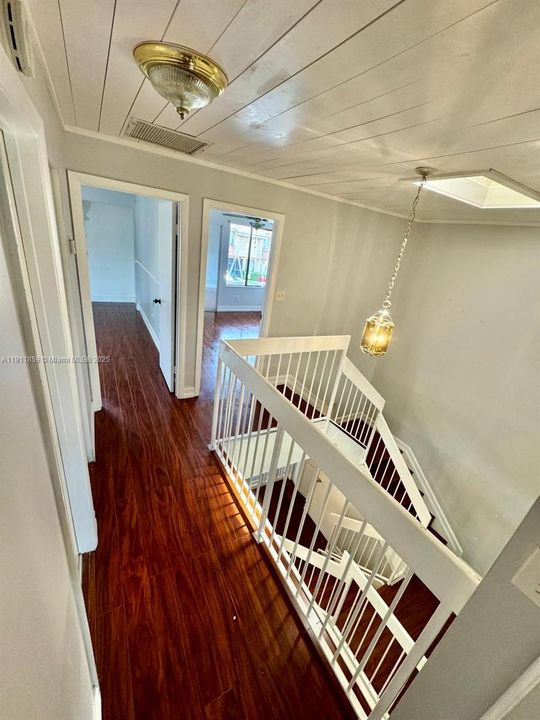 For Rent: $3,600 (4 beds, 3 baths, 1690 Square Feet)