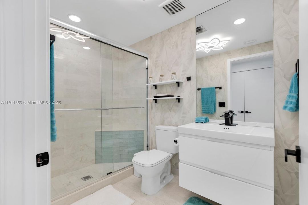 На продажу: $1,995,000 (3 спален, 3 ванн, 2225 Квадратных фут)